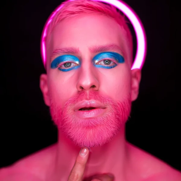 Queer People #319 — obra de Garbi KW