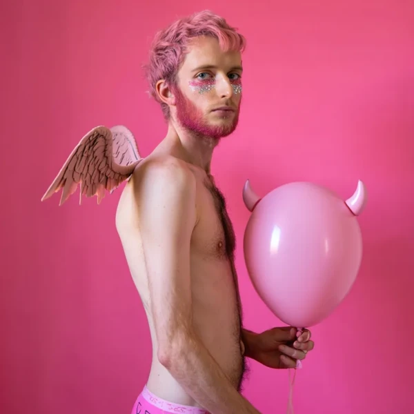 Queer People #348 — obra de Garbi KW